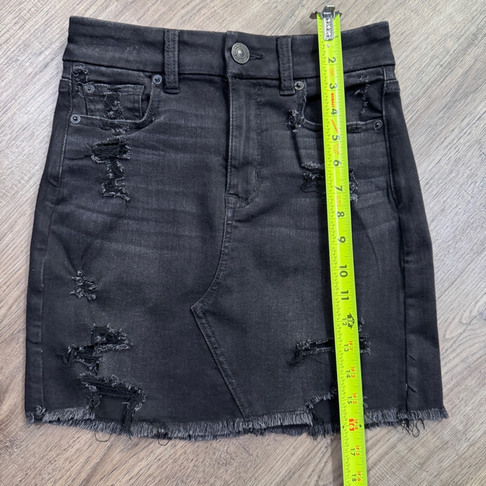 American Eagle Outfitters Black Denim Curvy Hi-Rise Skirt - Size 00 Regular - Picture 3 of 10